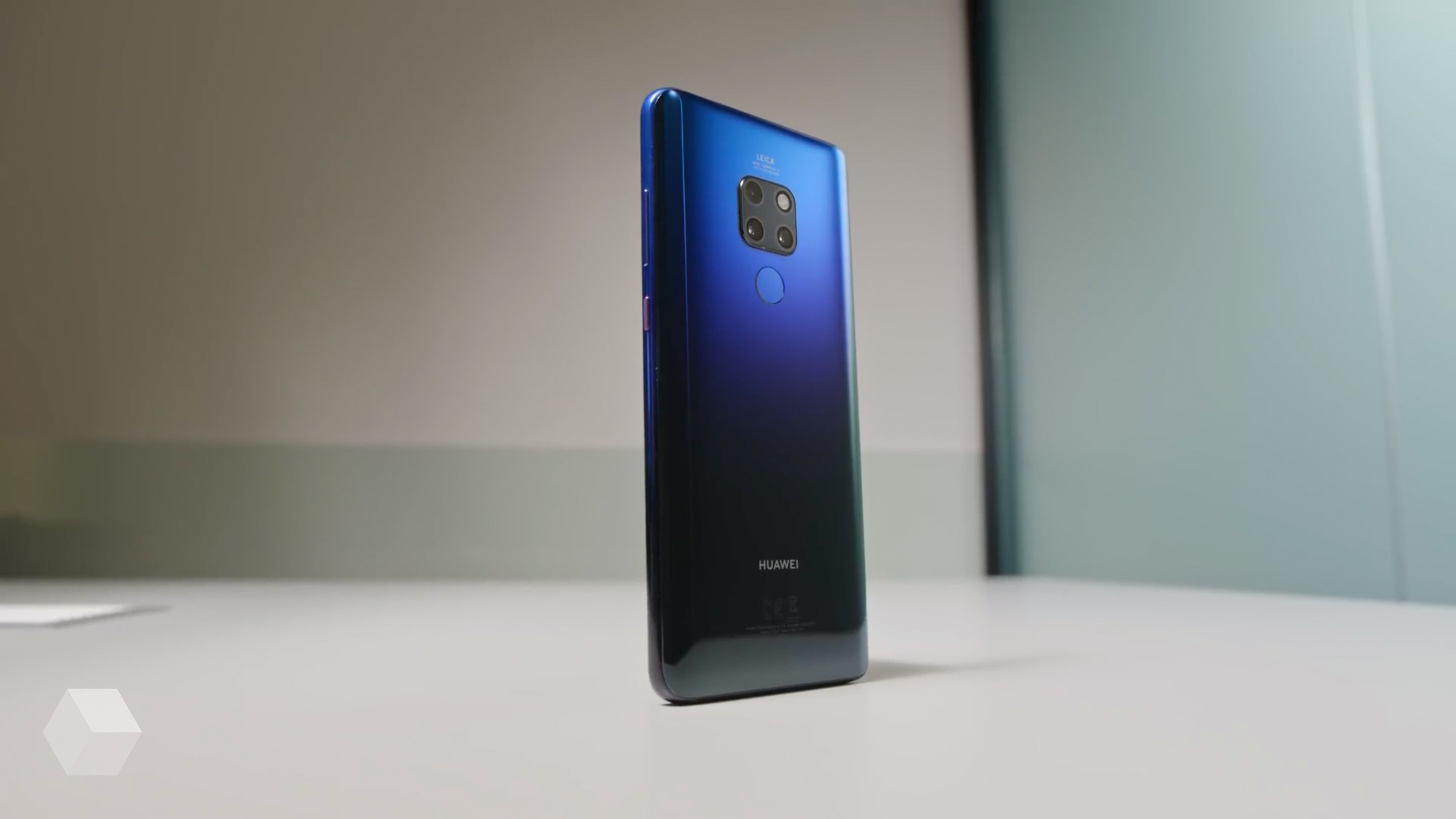 У Huawei Mate 20 Pro обнаружены проблемы с дисплеем