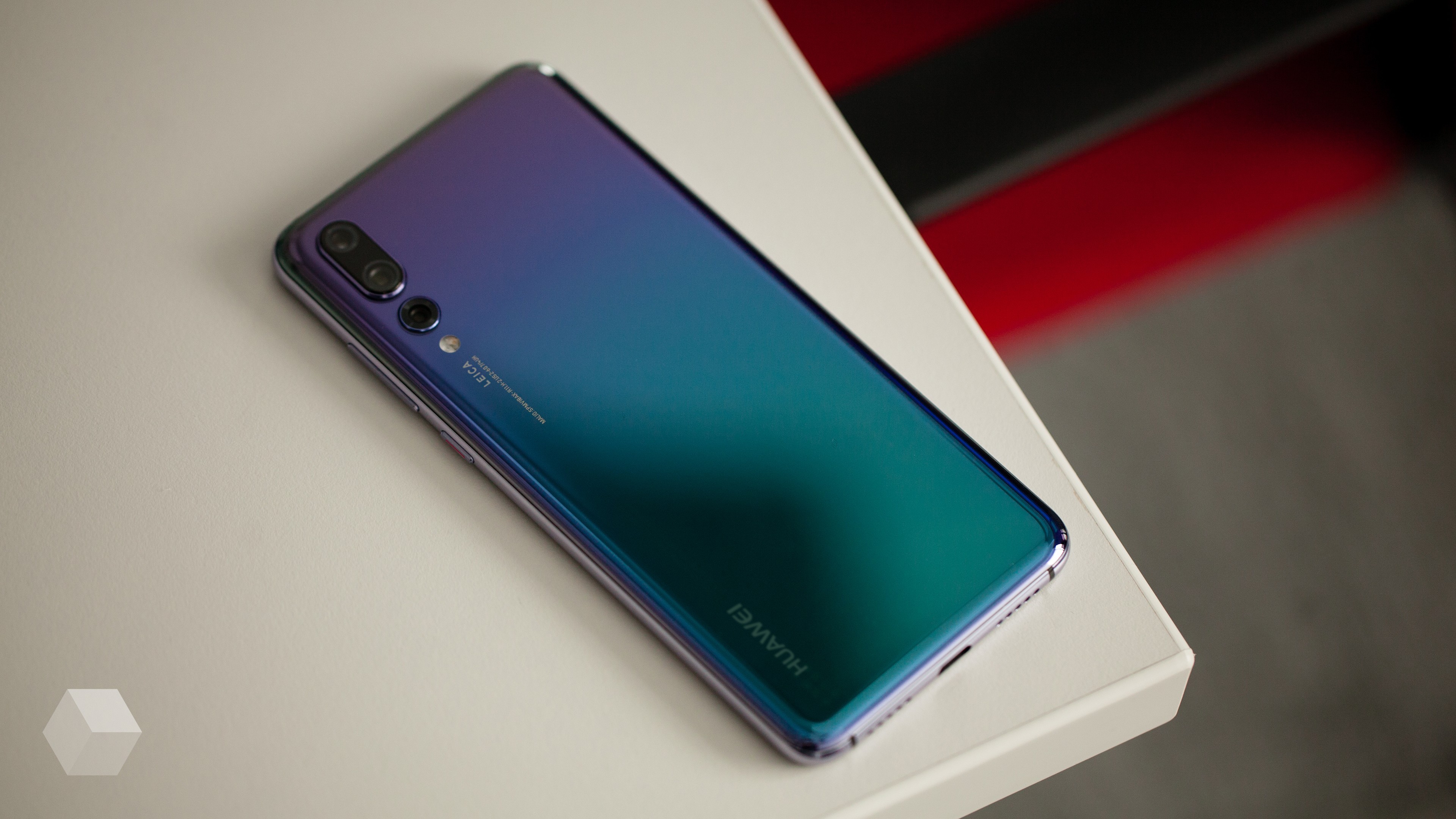 Huawei продала более 6 миллионов смартфонов серии P20