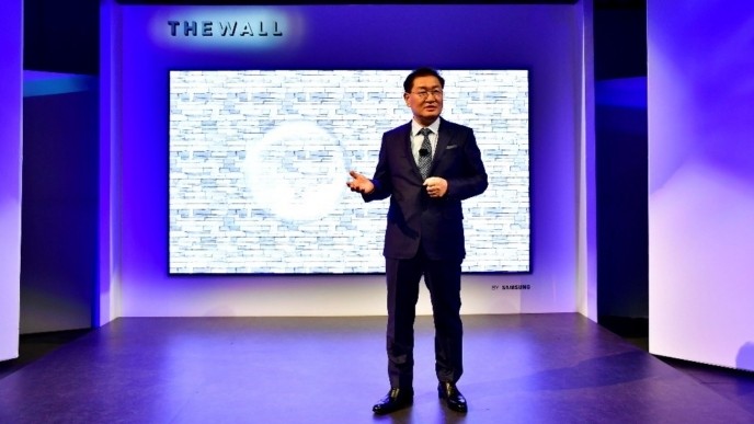 Samsung анонсировала 146-дюймовый модульный дисплей с разрешением 8K