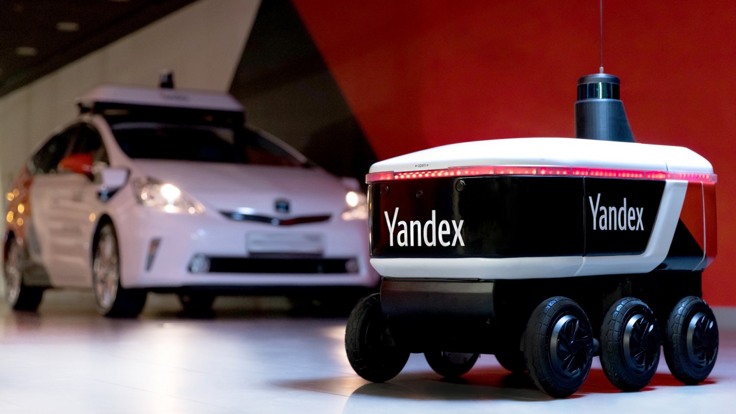 «Яндекс.Ровер» — робот для перевозки небольших грузов