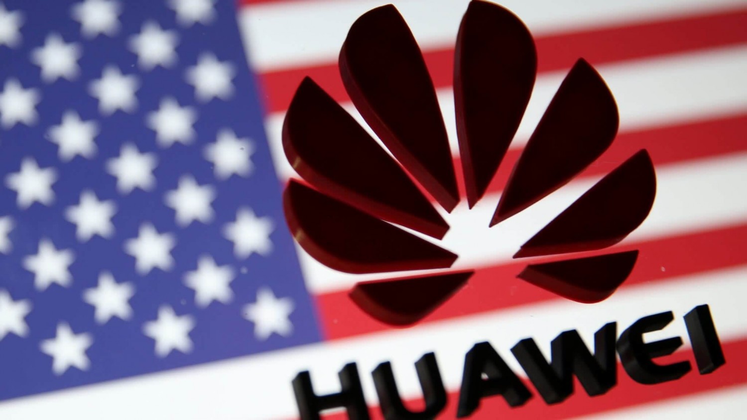 Правительство США отсрочило часть санкций в отношении Huawei на два года