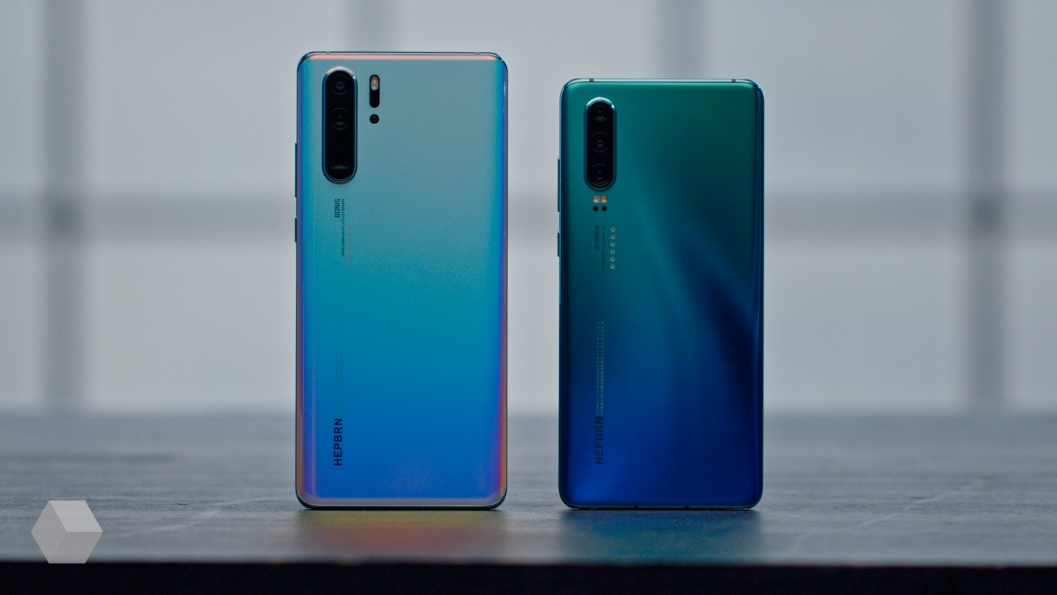 Первый взгляд на Huawei P30 и P30 Pro