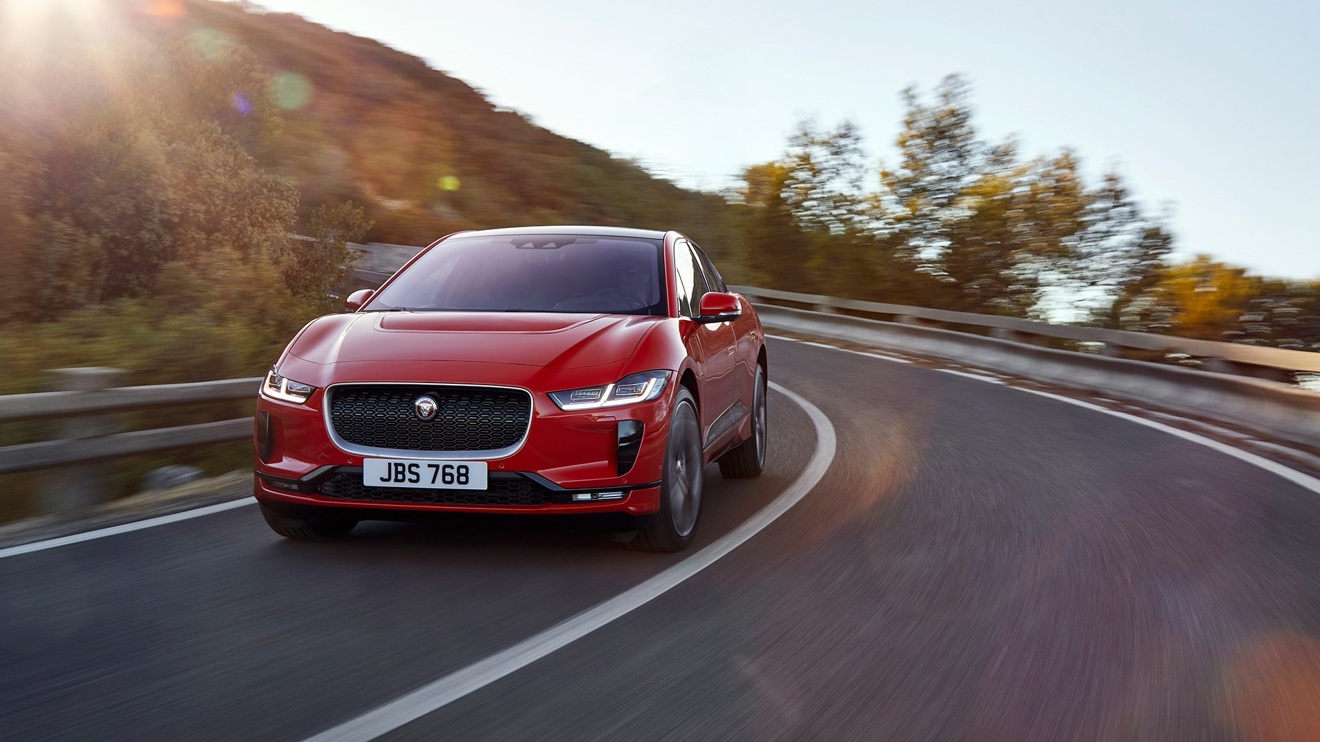 Электрический кроссовер Jaguar I-Pace появится в России