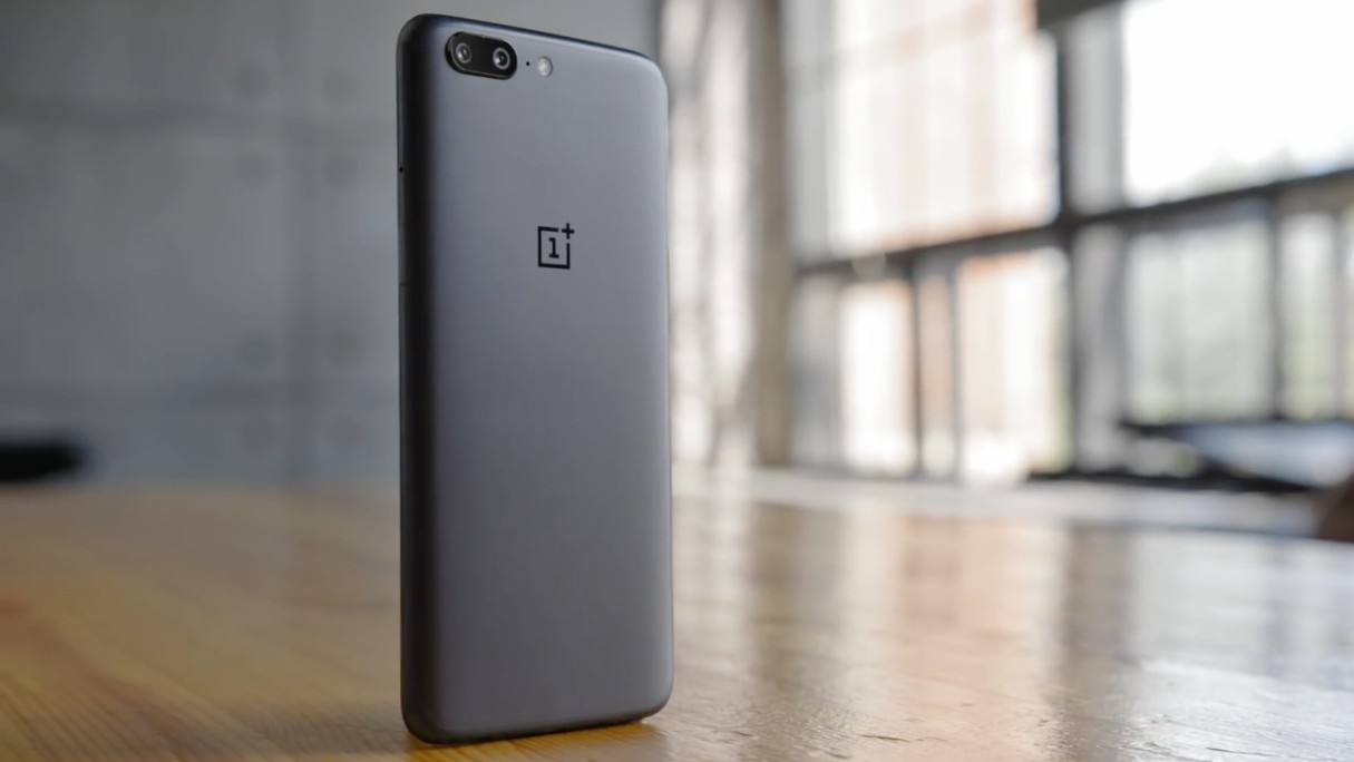 Покупатели интернет-магазина OnePlus жалуются на кражу платёжных данных