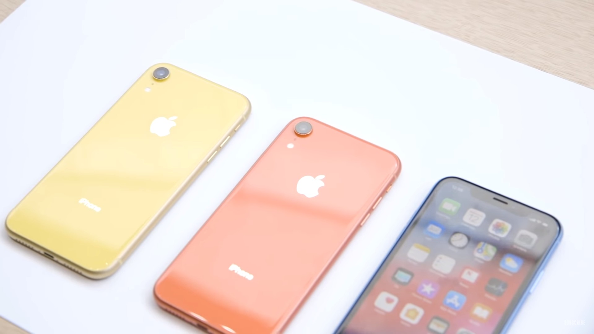 Xiaomi смеётся над ценой новых iPhone