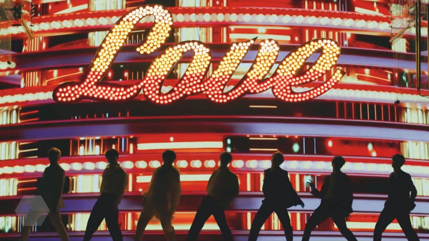 Новый клип BTS — Boy With Luv рвёт тренды YouTube