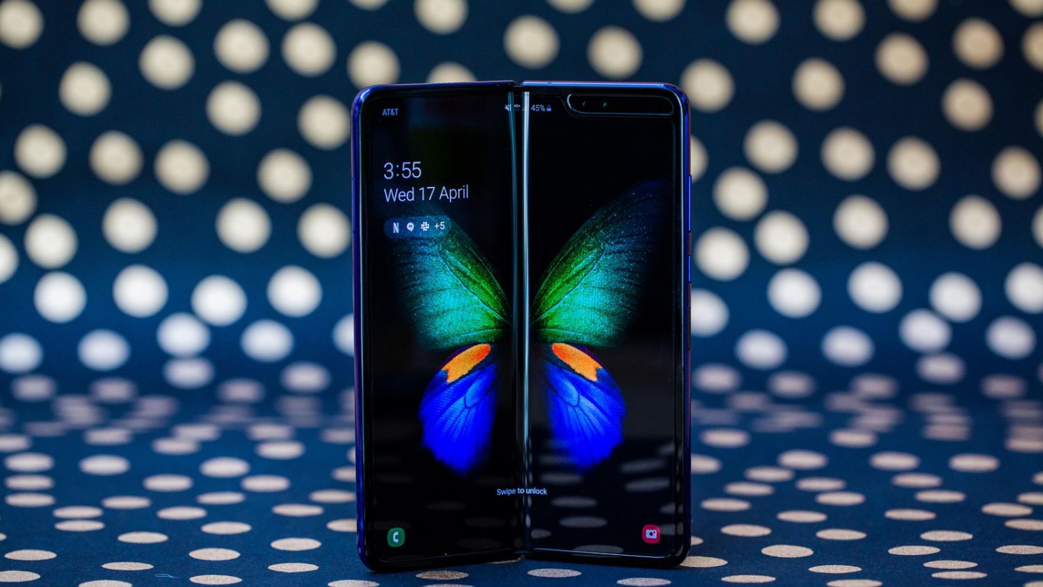 Цена и дата выхода Samsung Galaxy Fold в России