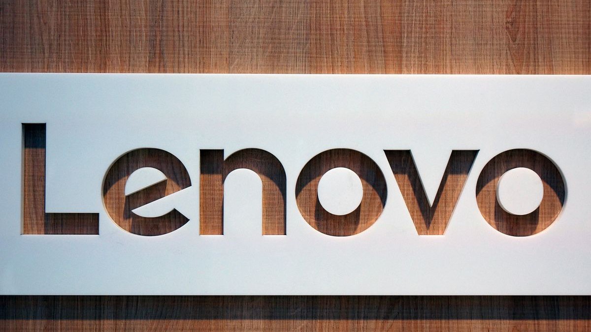 Lenovo готовит смартфон с тремя камерами