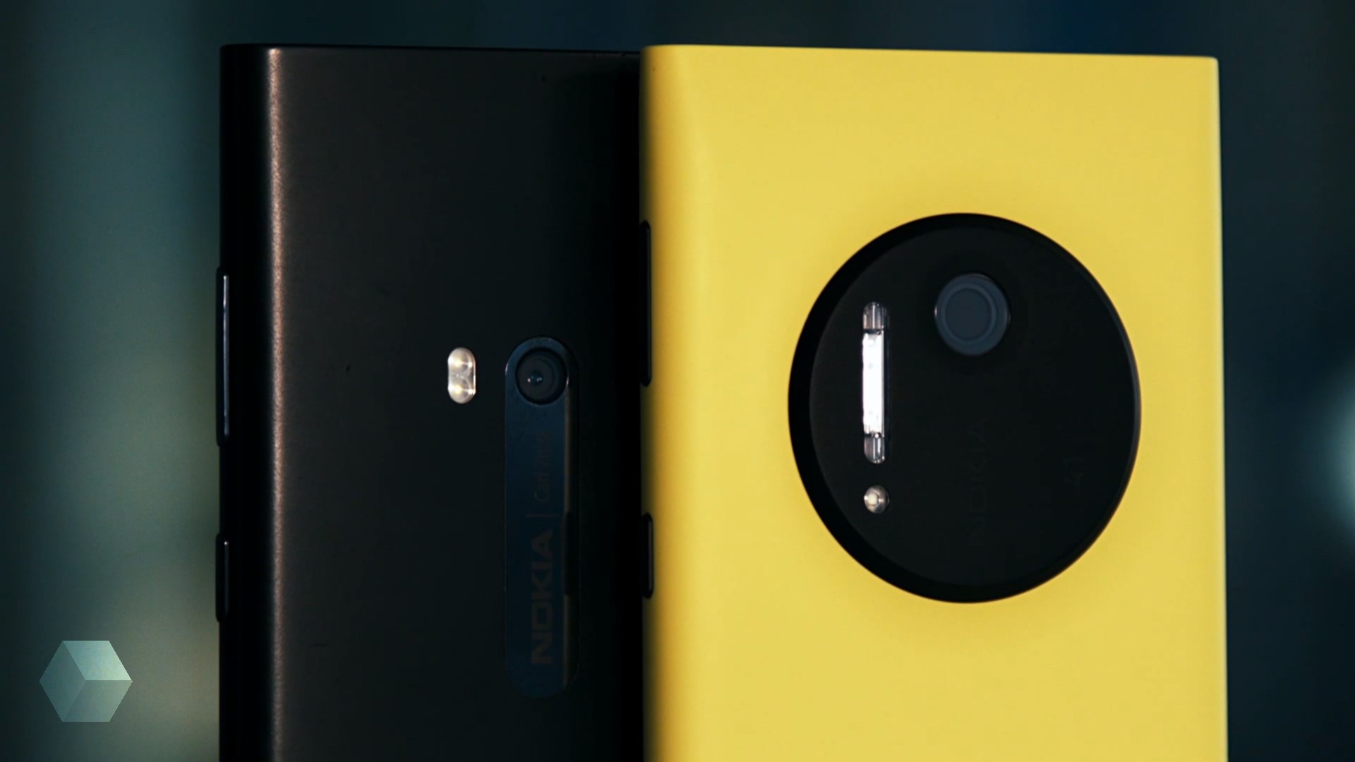 Появилось фото смартфона Nokia с пятью камерами