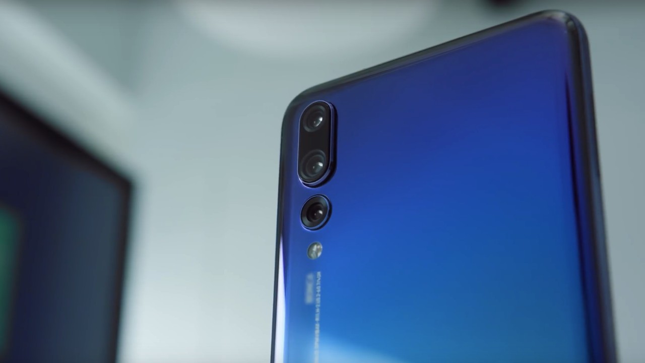 Honor Magic 2 получит стеклянный корпус и тройную камеру