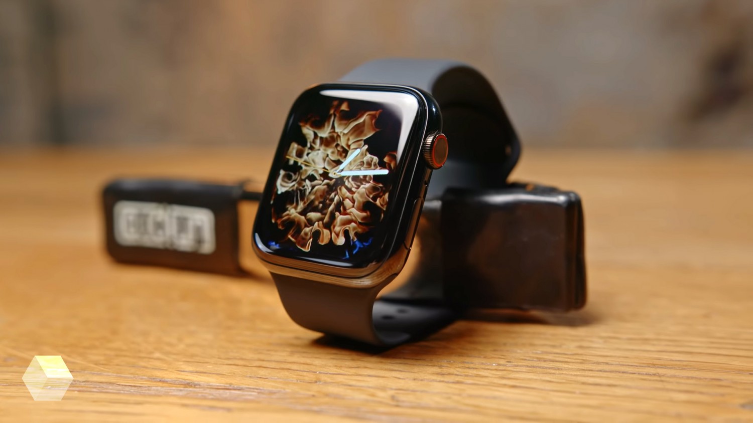 Мин-Чи Куо: умные часы Apple Watch Series 5 с OLED-дисплеями появятся осенью