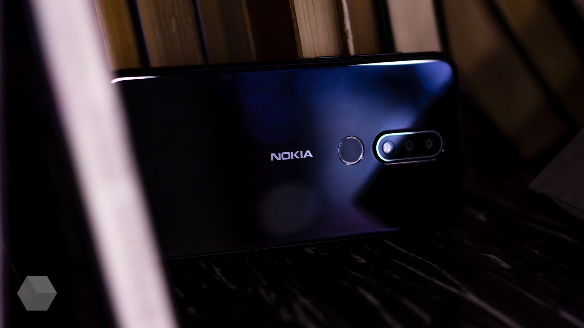Появились изображения смартфона Nokia с тройной камерой