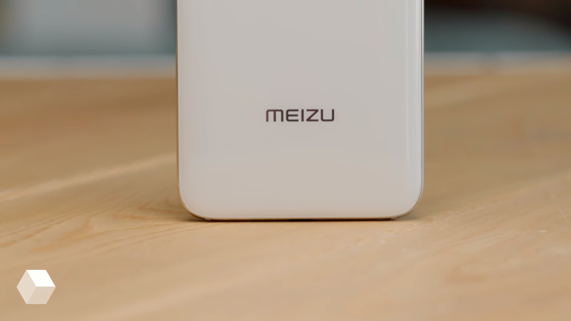 Meizu готовит скидки на смартфоны и бесплатные аксессуары