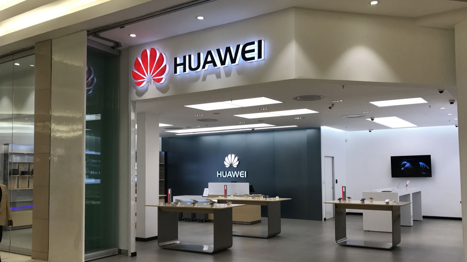 «Юла» зафиксировала рост числа объявлений о продаже смартфонов Huawei