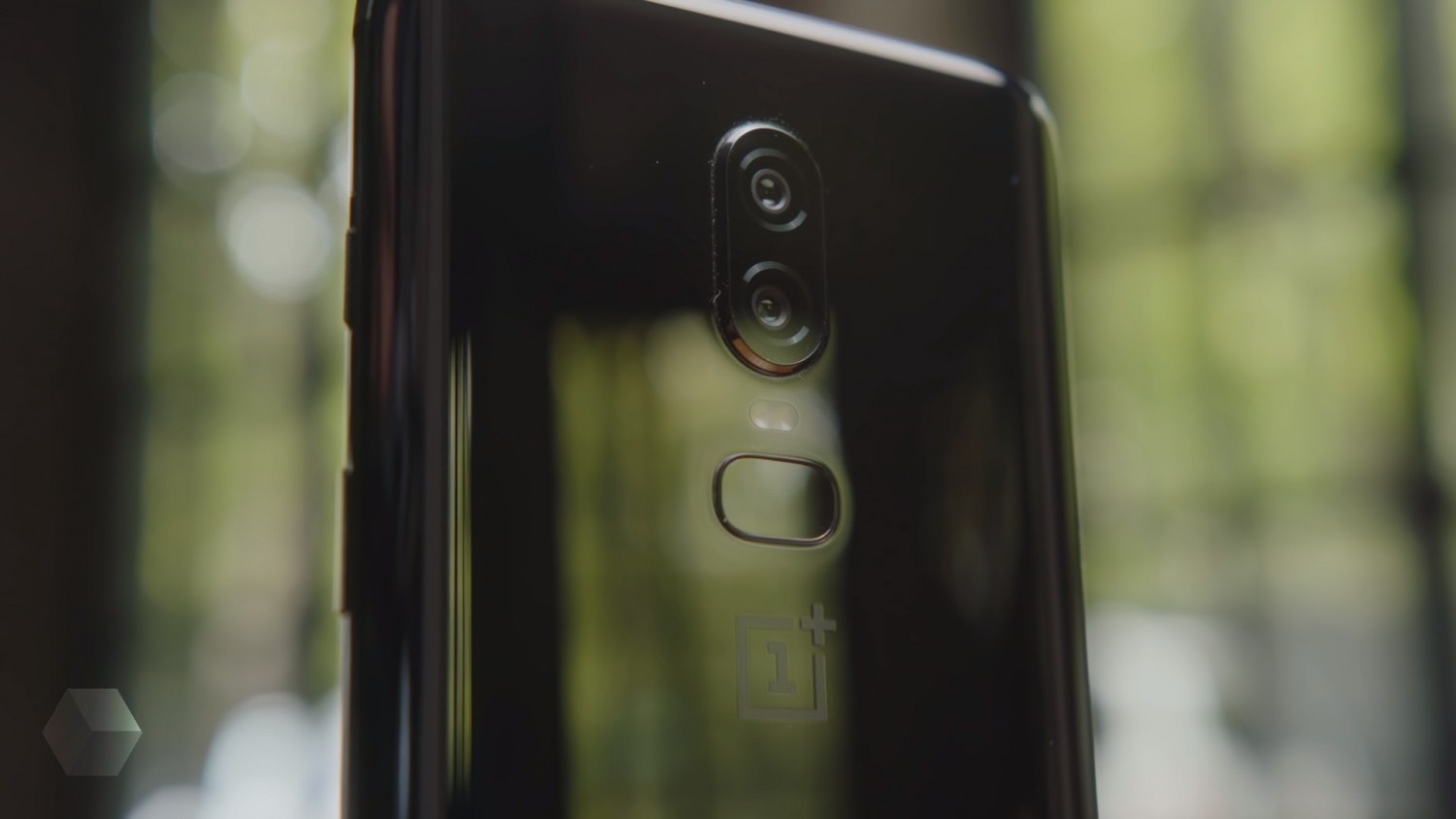 Владельцы OnePlus 6 и 6T могут установить Android 10