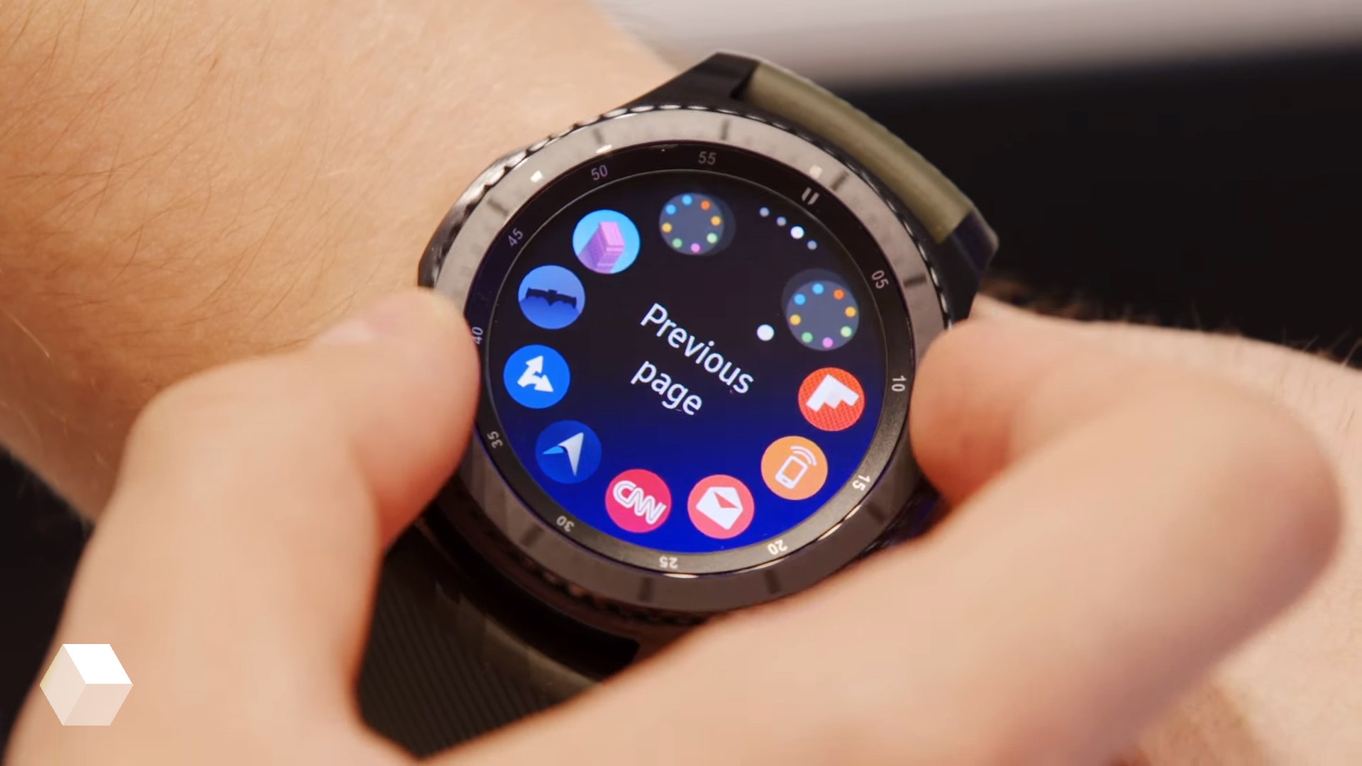 Samsung обновила умные часы Gear S3 и Gear Sport до Tizen 4.0