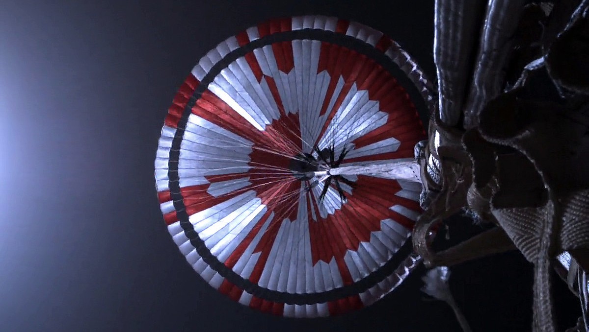 Пользователи расшифровали скрытое послание на парашюте ровера Perseverance