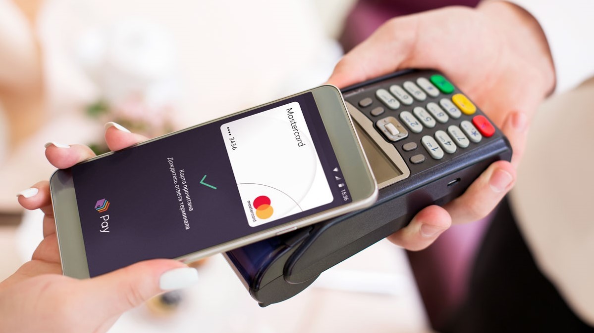 Смартфонам Huawei и Honor вернут поддержку NFC-оплаты в РФ без Google Pay