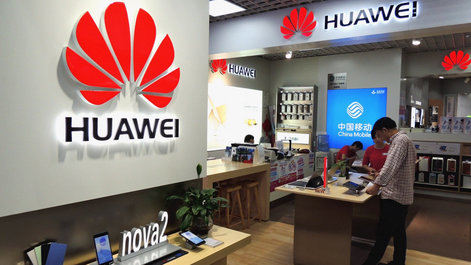 Canalys: Huawei занимает треть китайского рынка смартфонов