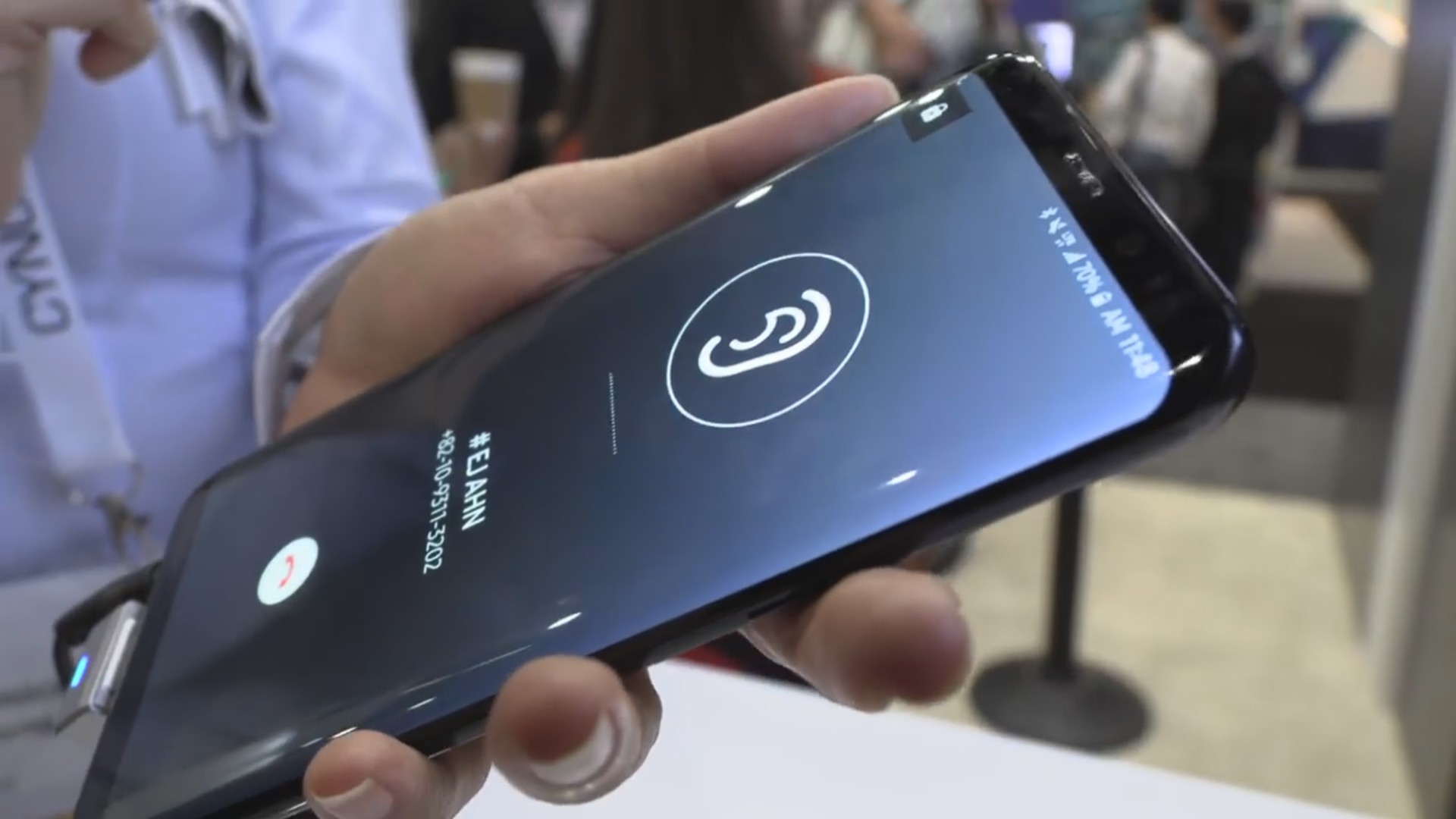 Samsung покажет технологию передачи звука через экран