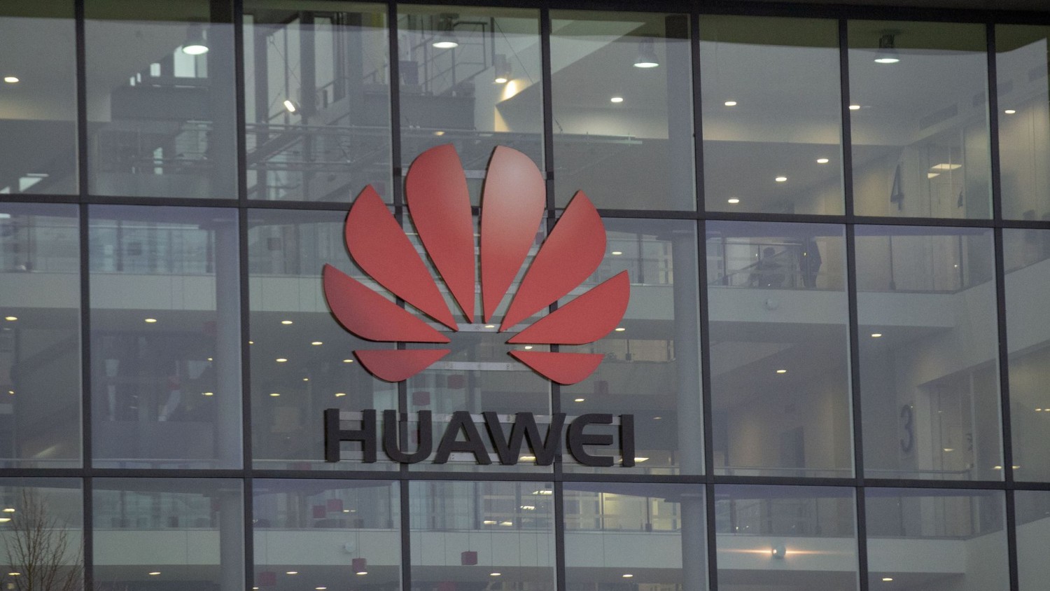 США продлят лицензию Huawei ещё на 90 дней