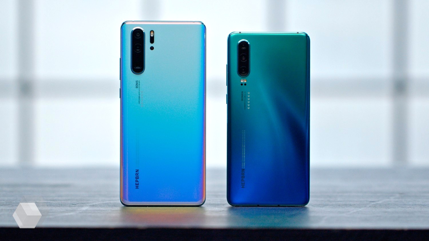Huawei назвала смартфоны, которые получат обновление до EMUI 10.1