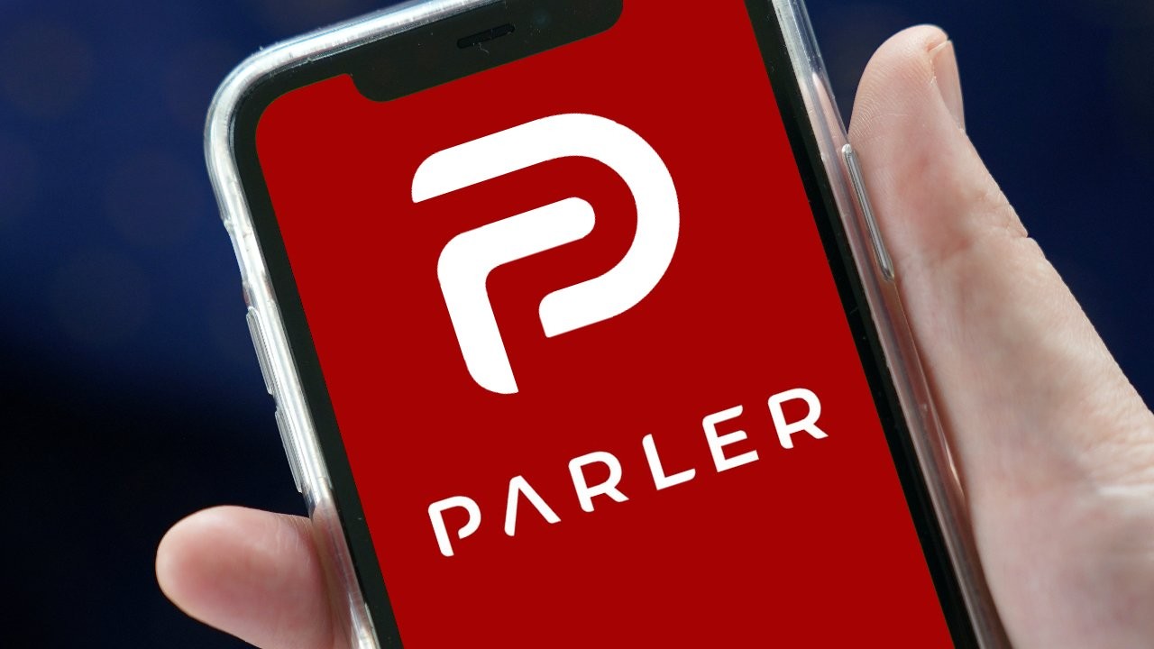 App Store удалил Parler, а Amazon отключила сервера соцсети от хостинга