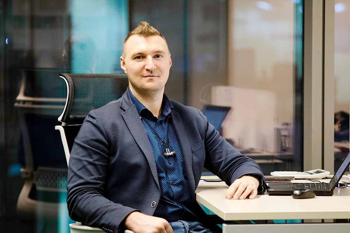 Директор по продажам фото
