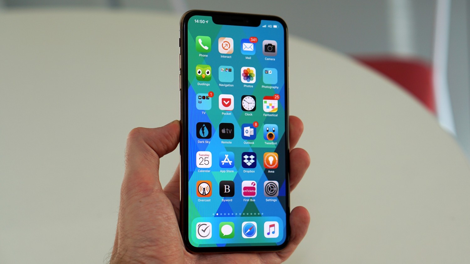 Мин-Чи Куо: Apple выпустит два смартфона с поддержкой 5G в 2020 году