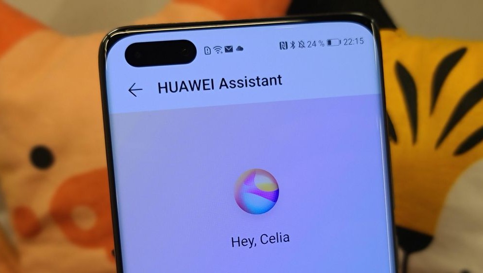 «Ъ»: Huawei запустит голосовой помощник Celia в России на базе платформы «Яндекса»