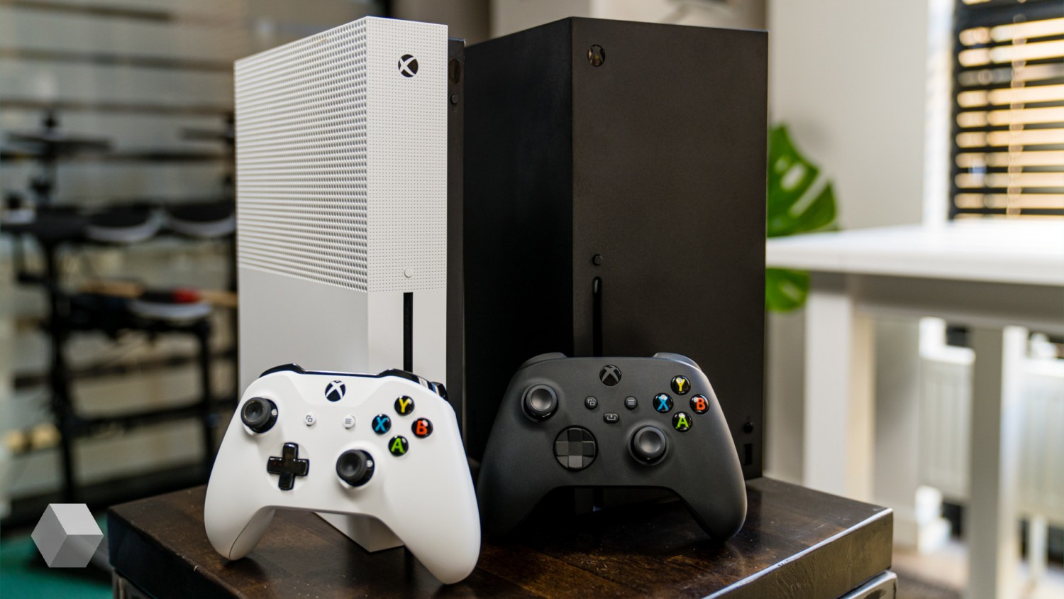 Microsoft начала продажи консолей Xbox Series X и S в России