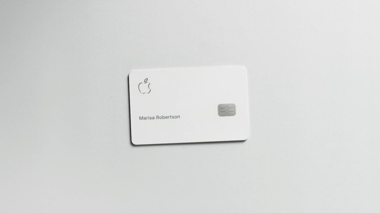 Первые фотографии банковской карты Apple Card
