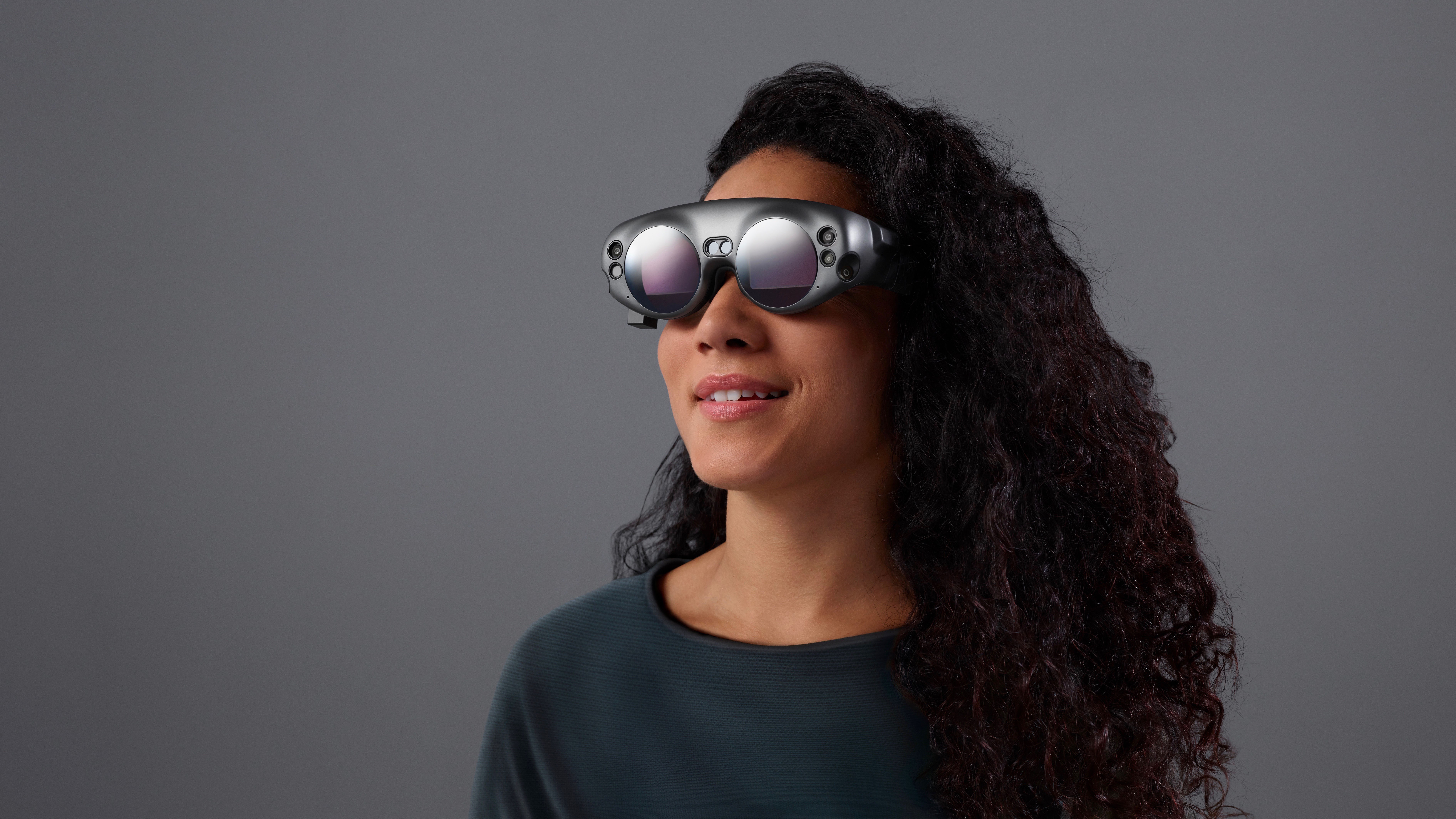 Компания Magic Leap наконец представила своё первое устройство — очки смешанной реальности