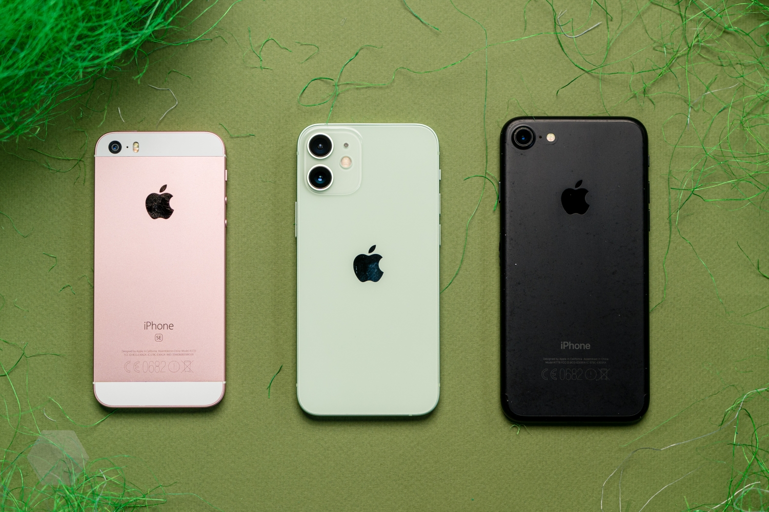 Сколько 12 мини. Iphone 12 Mini и iphone 7. Iphone 12 Mini. Iphone 12 Mini vs 7. Айфон 12 мини 128 ГБ.