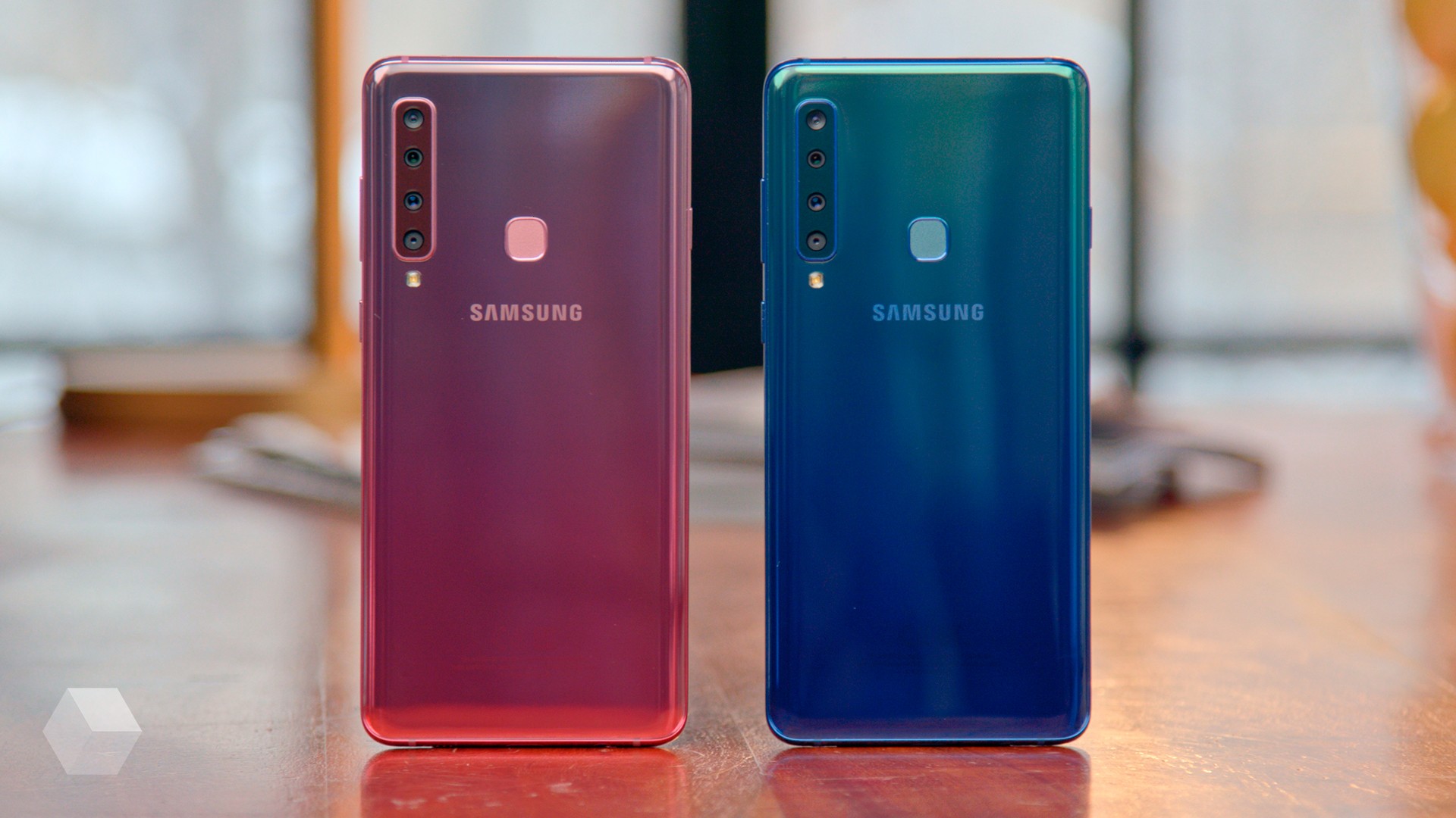 Обзор Samsung Galaxy A9 (2018) — камер много не бывает!