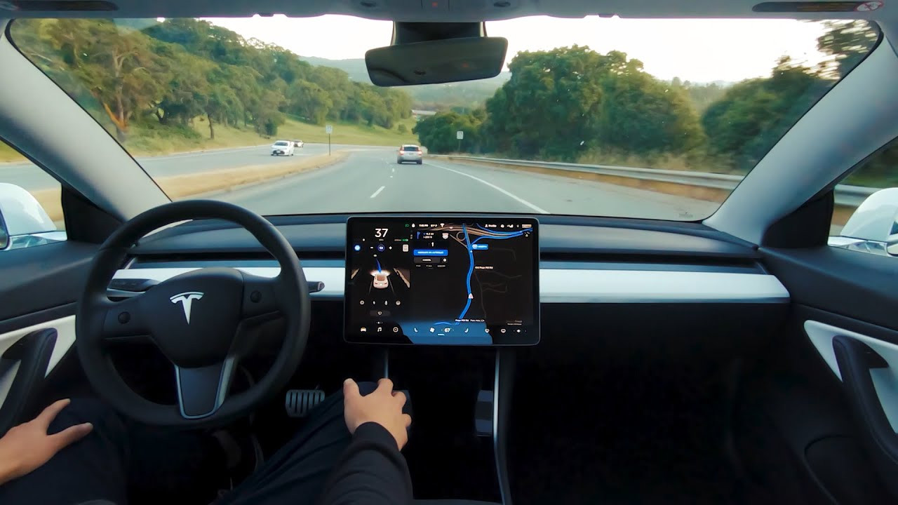 СМИ: Tesla попала под уголовное расследование из-за продвижения «автопилота»