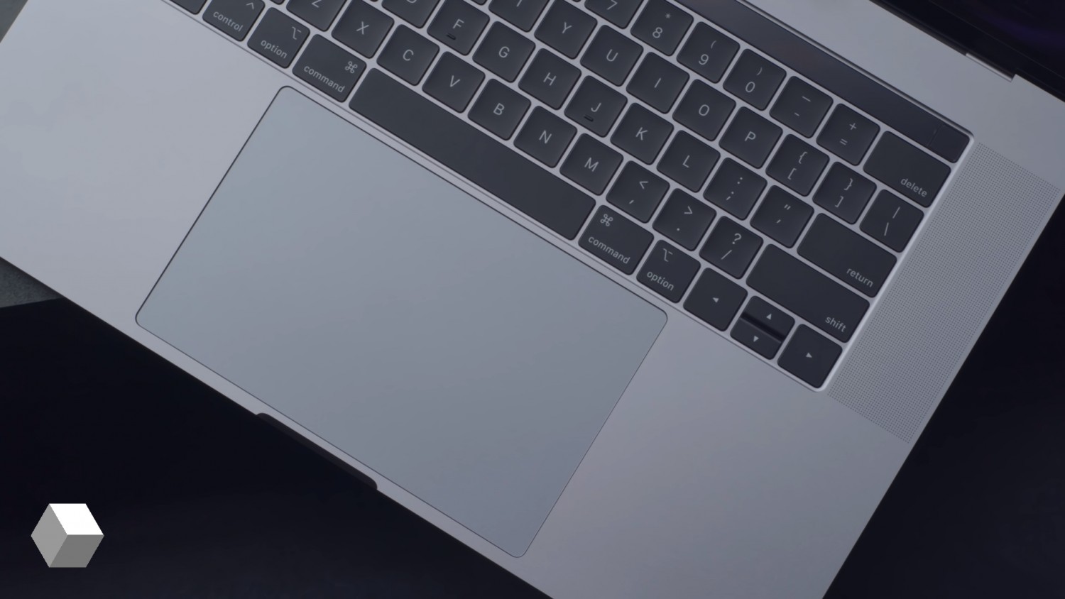 Источники: MacBook Pro 13 c ножничной клавиатурой представят в начале 2020 года