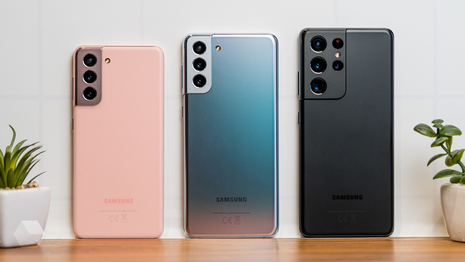 Встречайте Samsung Galaxy S21, S21+ и S21 Ultra! Первый взгляд