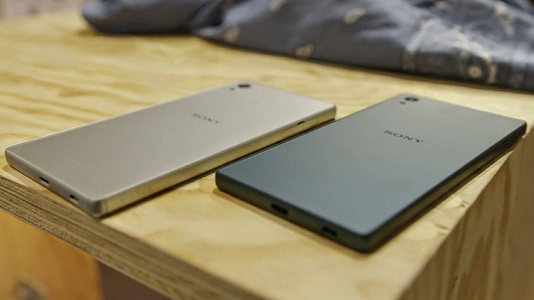 Первое изображение безрамочного смартфона от Sony