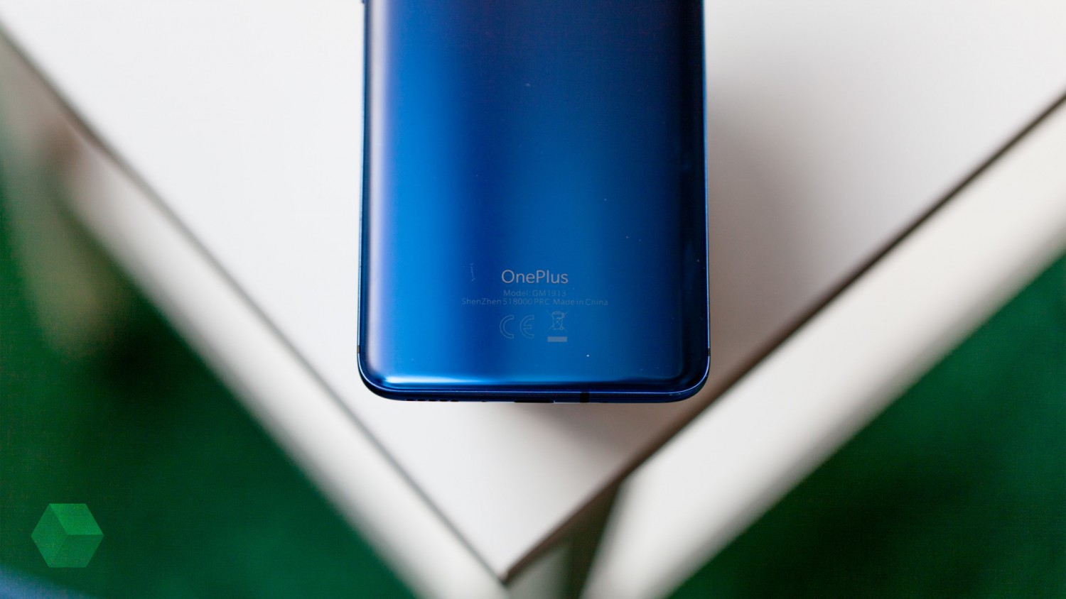 Первые «живые» фотографии OnePlus 7T Pro