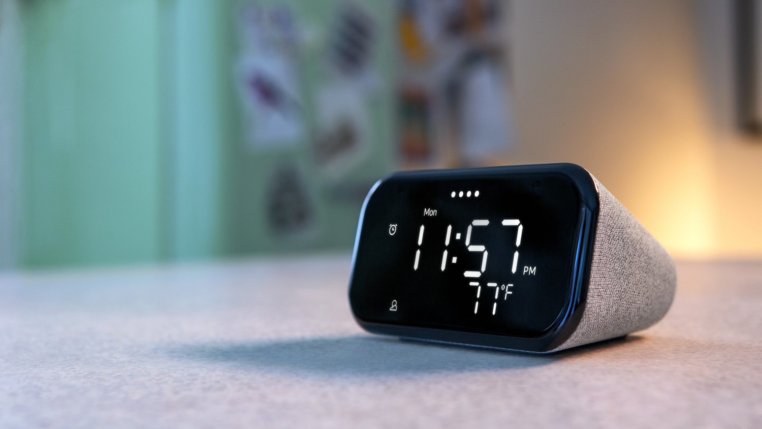 Lenovo Smart Clock Essential: настольный будильник с «Google Ассистентом»