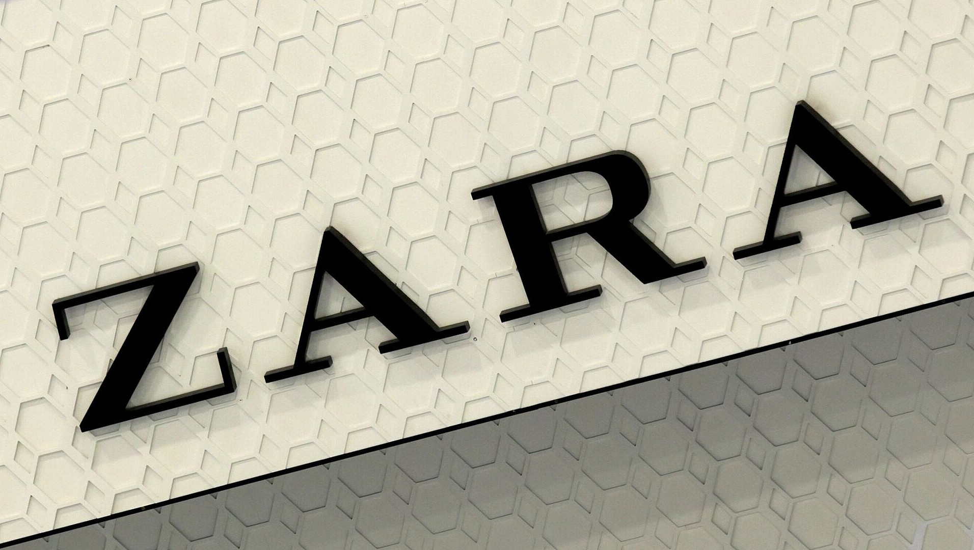«Известия»: магазины Zara останутся в России под названием «Новая мода ...