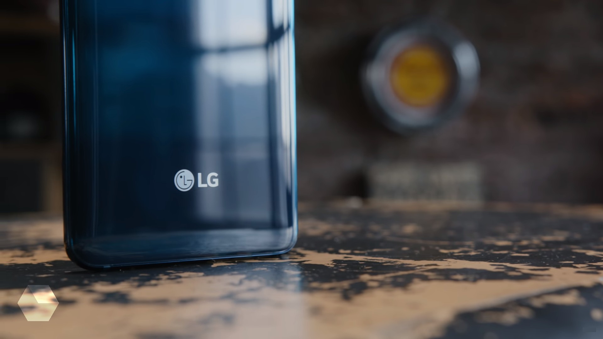 LG представила первый смартфон на Android One
