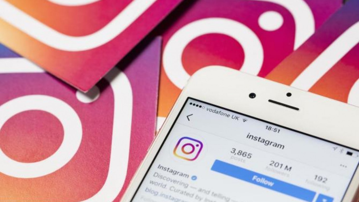 Instagram не уничтожал удалённые фото и личные сообщения с серверов