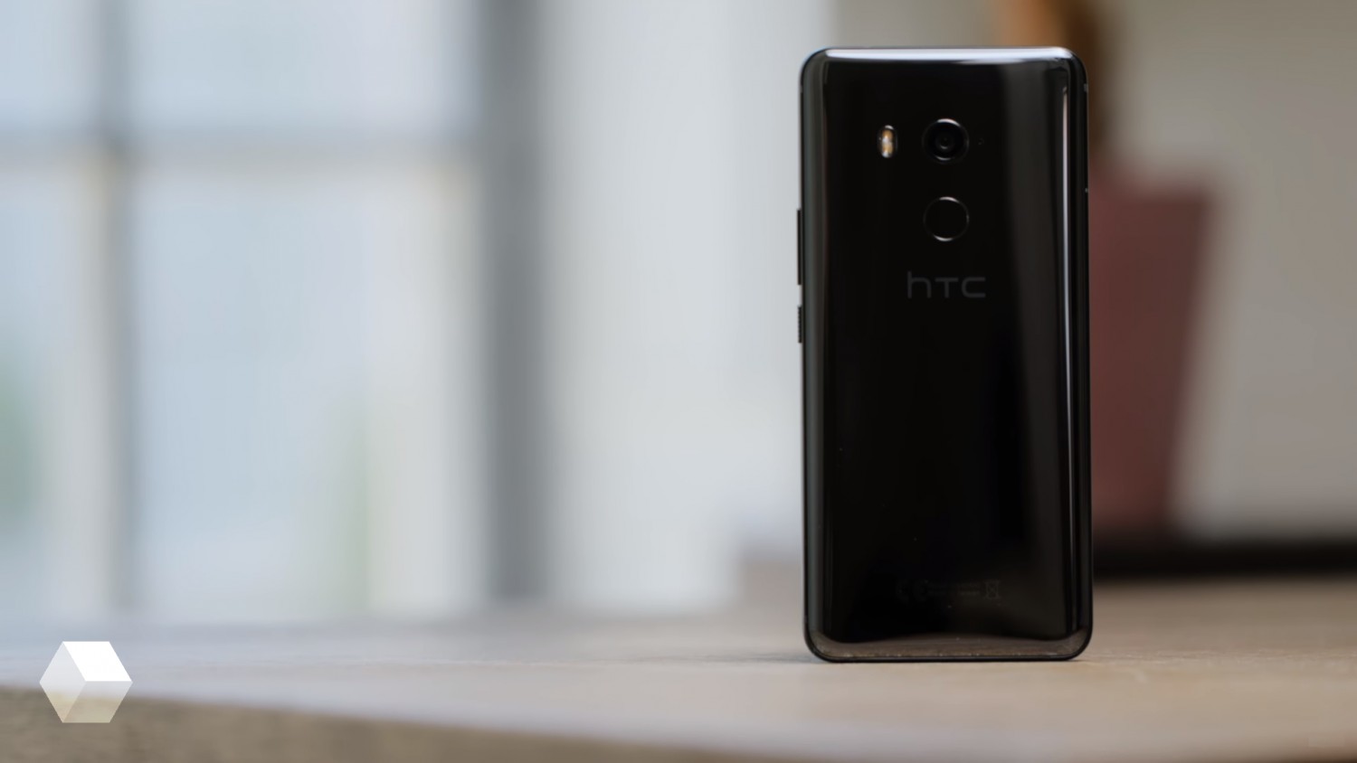 HTC обсуждает с индийскими вендорами передачу бренда по лицензии