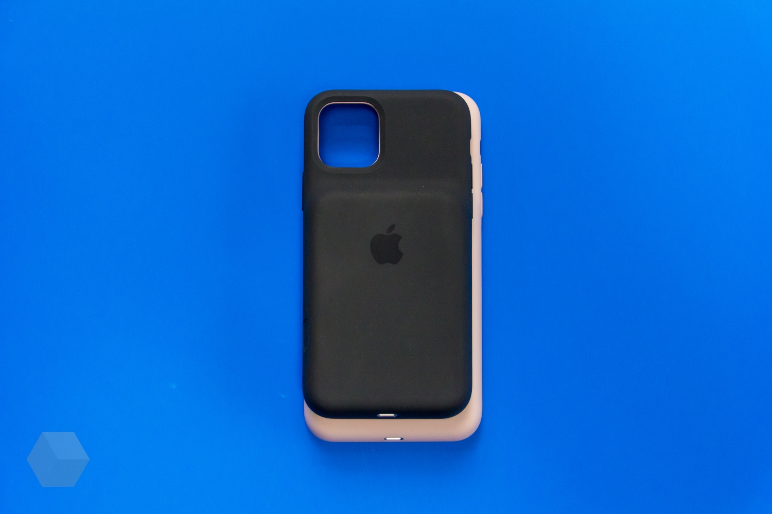 Обзор Apple Smart Battery Case для iPhone 11 Pro и 11 Pro Max. Cтоит ли  игра свеч? - Rozetked.me