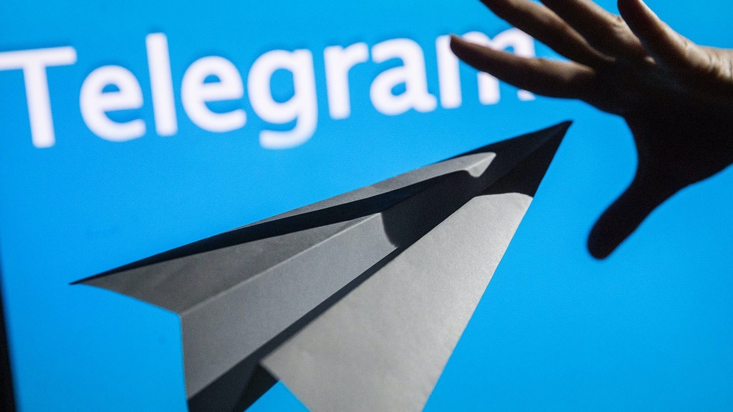 Роскомнадзор требует от Telegram прекратить незаконное распространение персональных данных