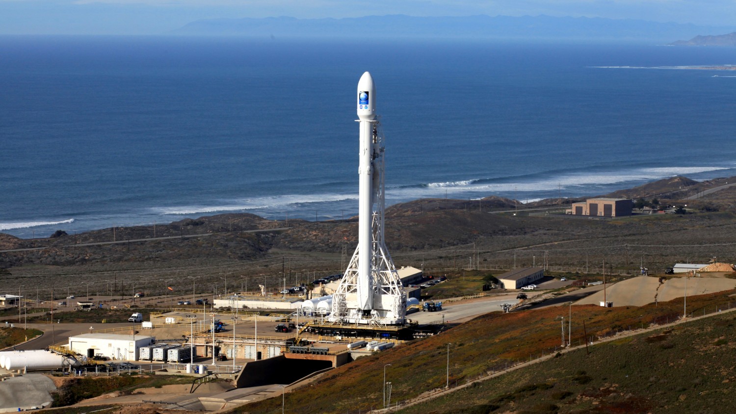 SpaceX отменила старт Falcon 9 за 30 секунд до отрыва от земли