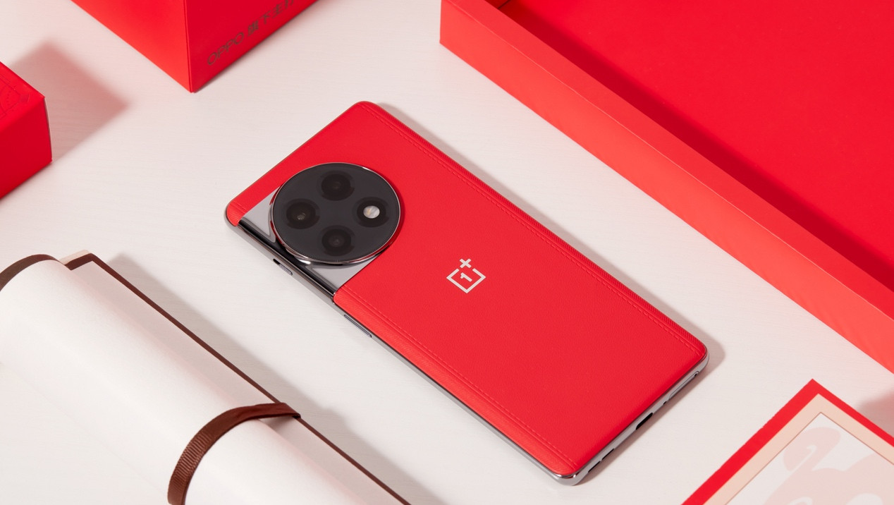 Представлен красный OnePlus Ace 2 Genshin Impact Limited Edition с 18 ГБ ОЗУ  - Rozetked.me