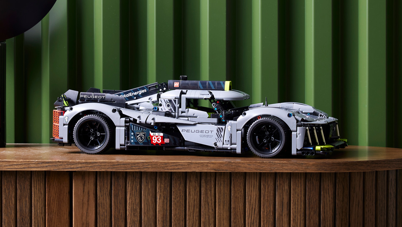 LEGO представила набор Peugeot 9X8 24H Le Mans Hybrid Hypercar - Rozetked.me